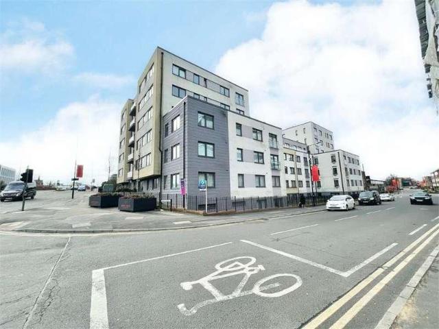 Flat for sale in Slough