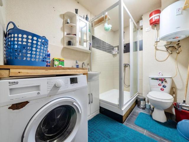 Flat for sale in Greater London