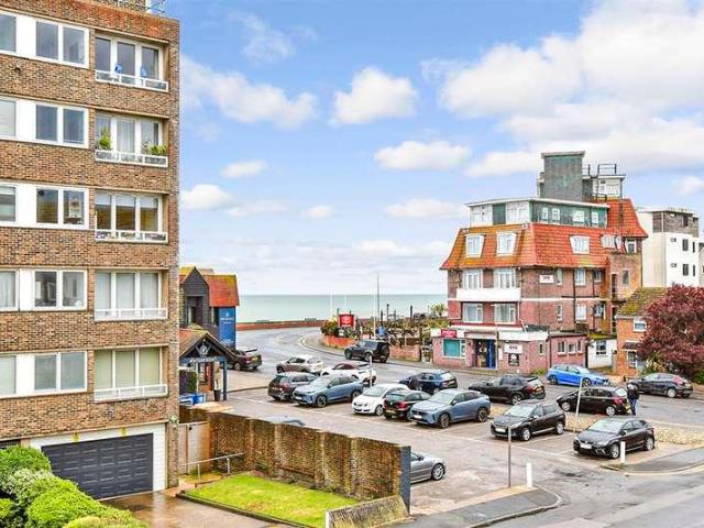 Flat for sale in Hythe, Folkestone