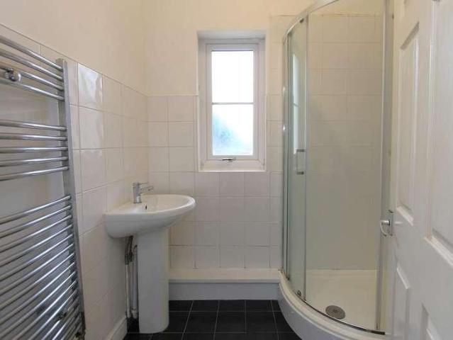 Flat for sale in Stourbridge, West Midlands