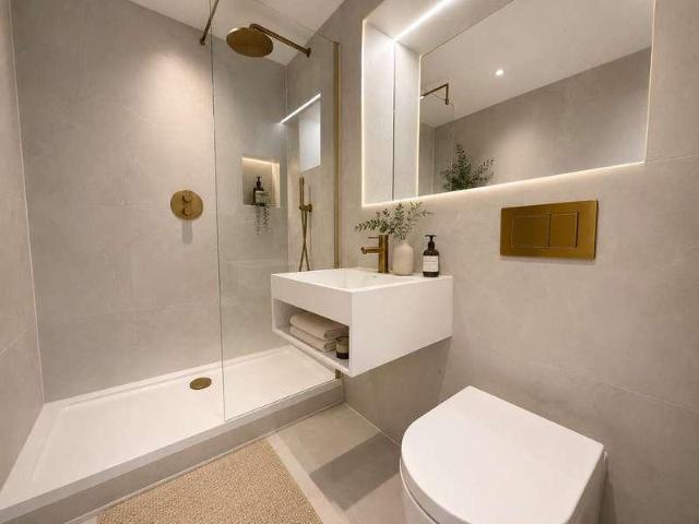 Flat for sale in Buckler's Park, Crowthorne