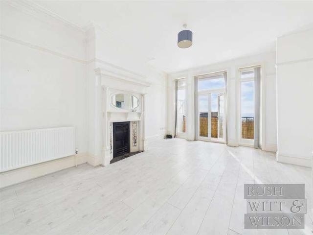Flat for sale in Central, Rother