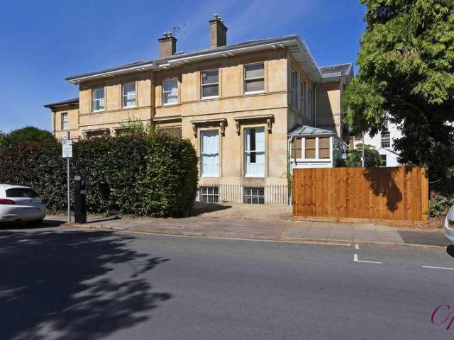 Flat for sale in Montpellier, Golden Valley