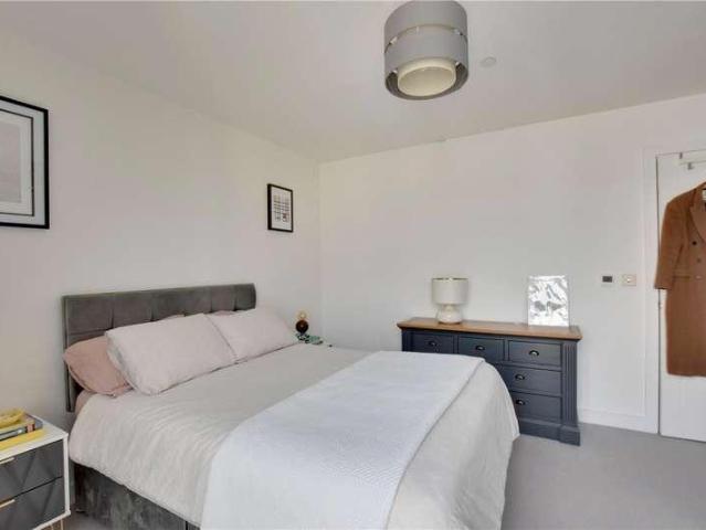 Flat for sale in Greenwich Town Centre, Greater London