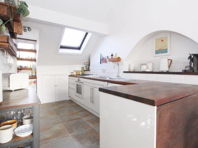Flat for sale in Round Hill, Brighton & Hove