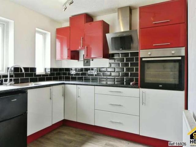Flat for sale in Georgia, Greater Manchester