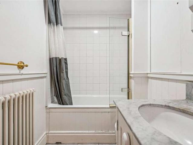 Flat for sale in Seven Dials, Bloomsbury