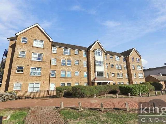 Flat for sale in London Borough of Enfield, Greater London