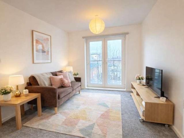 Flat for sale in Salford, Greater Manchester