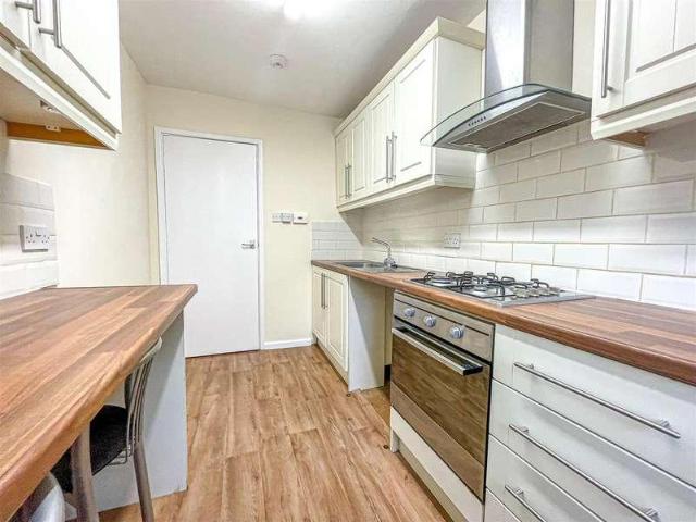 Flat for sale in Old Wharf, City Of Leicester