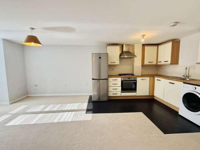 Flat for sale in Great Western Park North, Berrick Salome