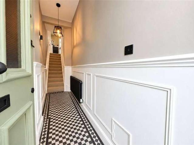 Flat for sale in Kensal Town, Greater London