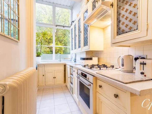 Flat for sale in Warden Hill, Cheltenham