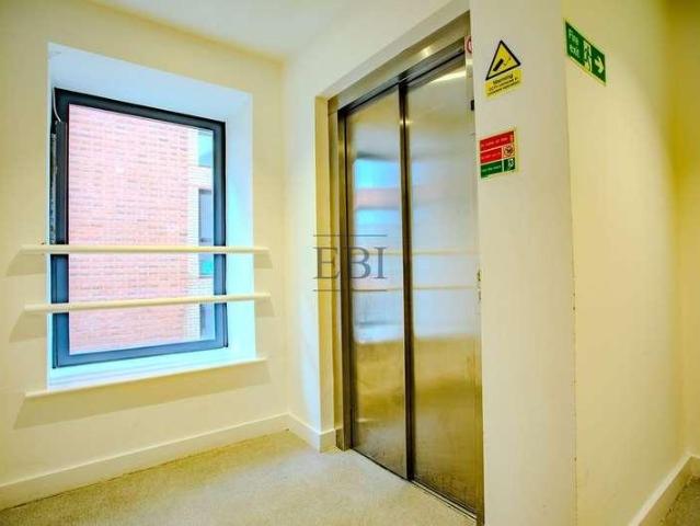 Flat for sale in Liverpool, Islington