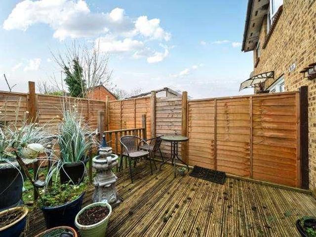 Flat for sale in Evershot, Oxfordshire