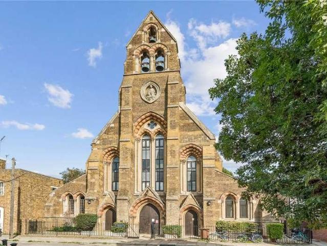 Flat for sale in London Borough of Islington, Greater London
