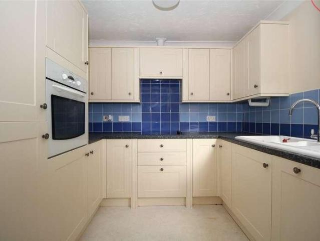 Flat for sale in Chawton, Bolton Low Houses