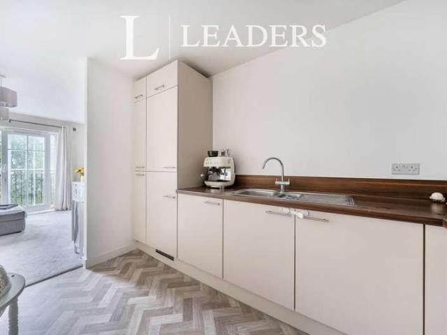 Flat for sale in The Butts, Kent