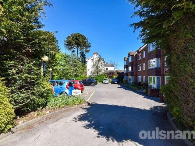 Flat for sale in Brandwood End, Birmingham