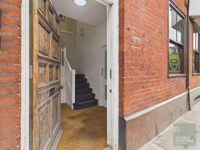 Flat for sale in Eastbridge, Suffolk