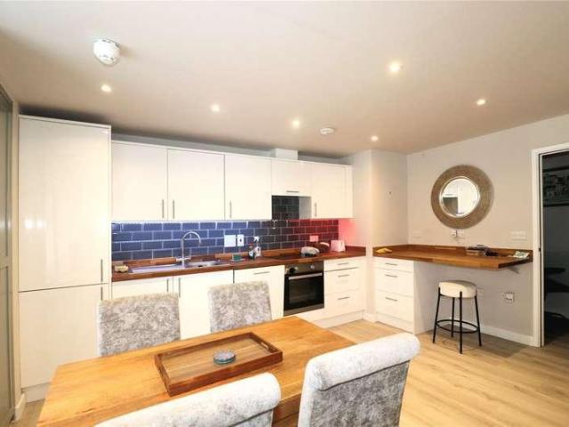 Flat for sale in Horsell, Woking