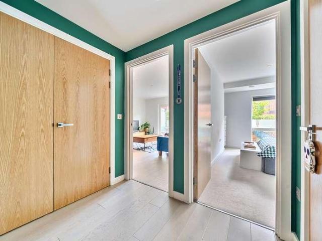 Flat for sale in Colindale Gardens, Greater London