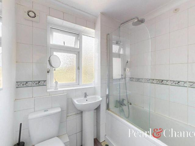 Flat for sale in Greater London