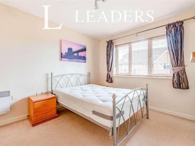 Flat for sale in Blackwell, Mid Sussex