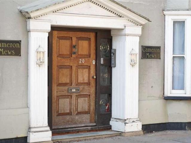 Flat for sale in Chedburgh, Suffolk