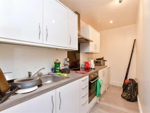 Flat for sale in East Cliff, Acol