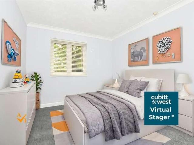 Flat for sale in Glynde, West Sussex
