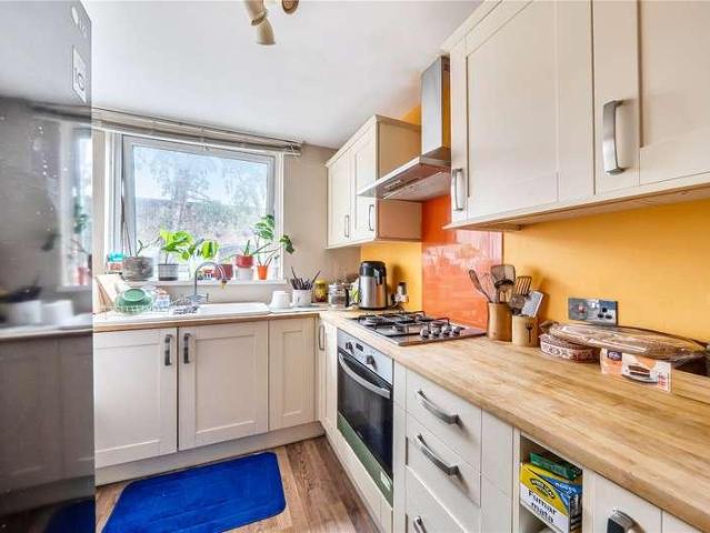Flat for sale in Maitland Park, Greater London