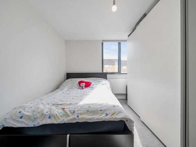Flat for sale in Ruislip, Eastcote