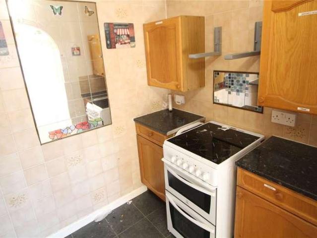 Flat for sale in Petersfield, Bolton Low Houses