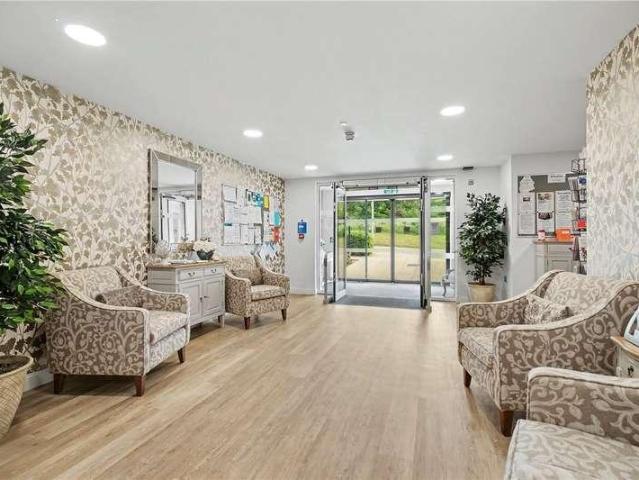 Flat for sale in Westfield View, East Bank
