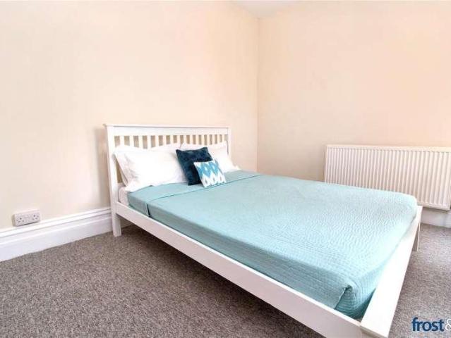 Flat for sale in Parkstone, Poole