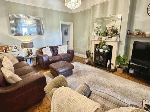Flat for sale in Feckenham, City Of Bristol