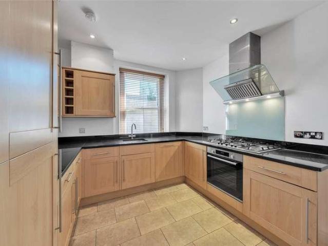Flat for sale in Kensal Town, Maida Vale