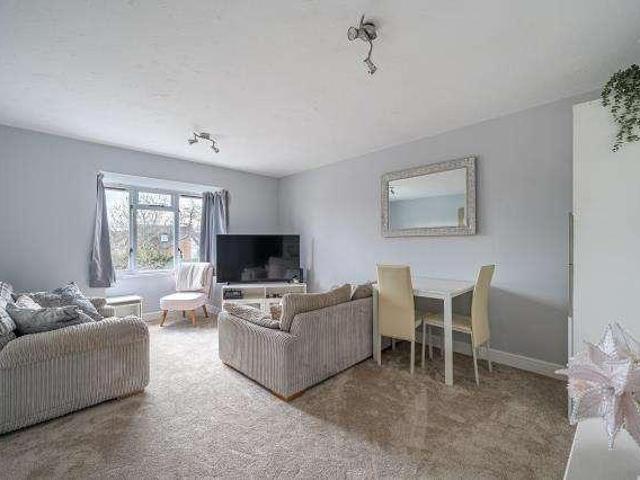 Flat for sale in Newtown, Reading