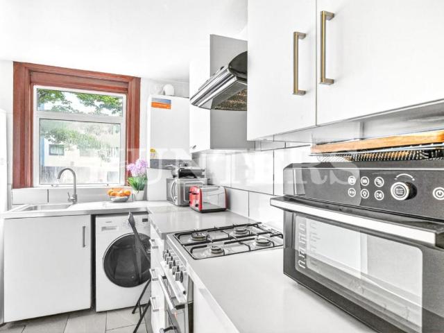 Flat for sale in South Tottenham, Greater London