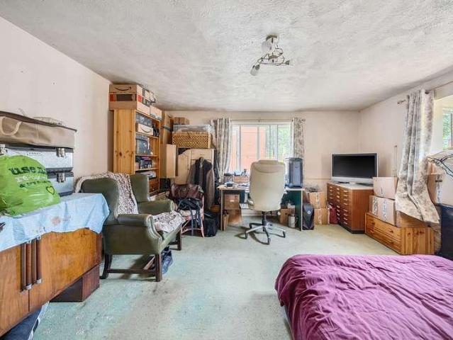 Flat for sale in London Borough of Merton, Greater London