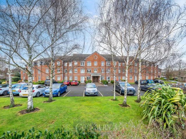 Flat for sale in London Borough of Lewisham, Greater London