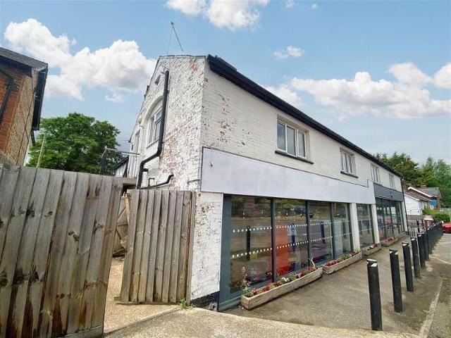Flat for sale in Shillingstone, East Dorset