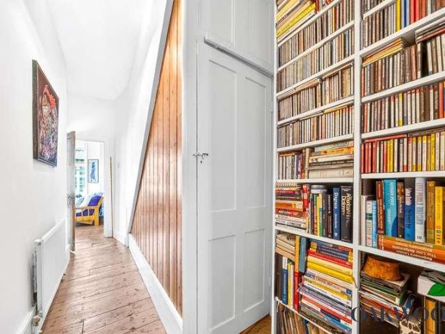 Flat for sale in South Tottenham, Greater London