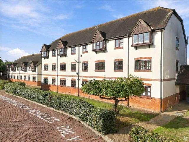 Flat for sale in South Woodham Ferrers, Chelmsford