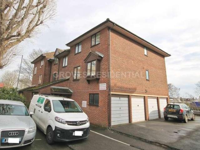 Flat for sale in London Borough of Merton, Greater London