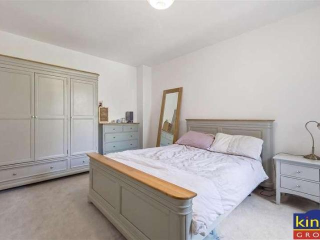 Flat for sale in London Borough of Waltham Forest, Greater London