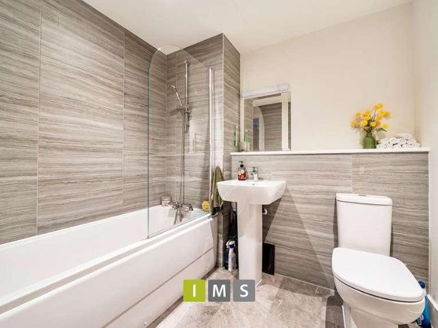 Flat for sale in Evershot, Oxfordshire