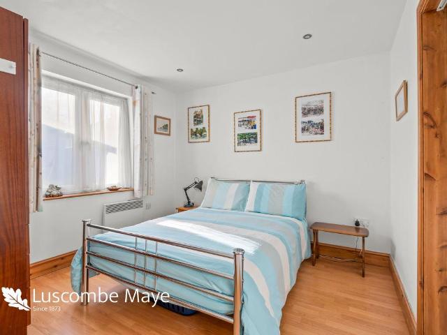 Flat for sale in Strode, Devon