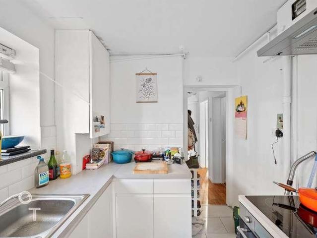 Flat for sale in Tufnell Park, Greater London